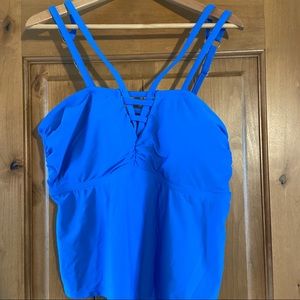 NWT-Turquoise tankini swim top